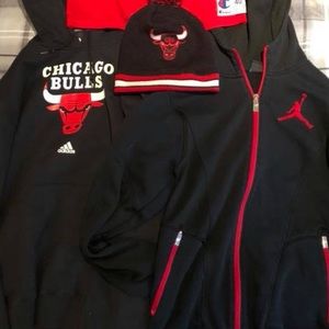 Bulls sweatshirts